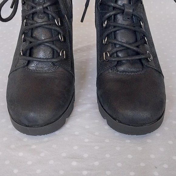 Sorel Women's Joan Uptown Black Oiled Leather Waterproof Lace Up Bootie - Picture 11 of 11